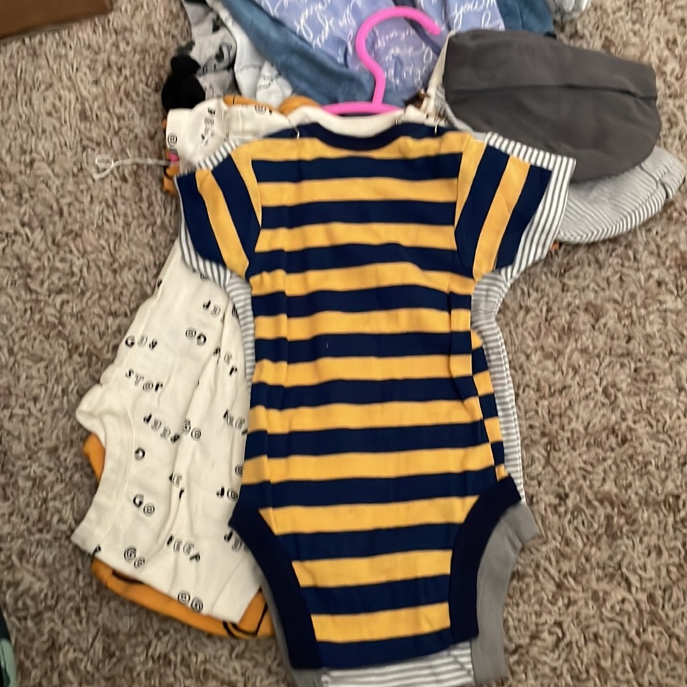 Newborn Bundle - Picture 2 of 2